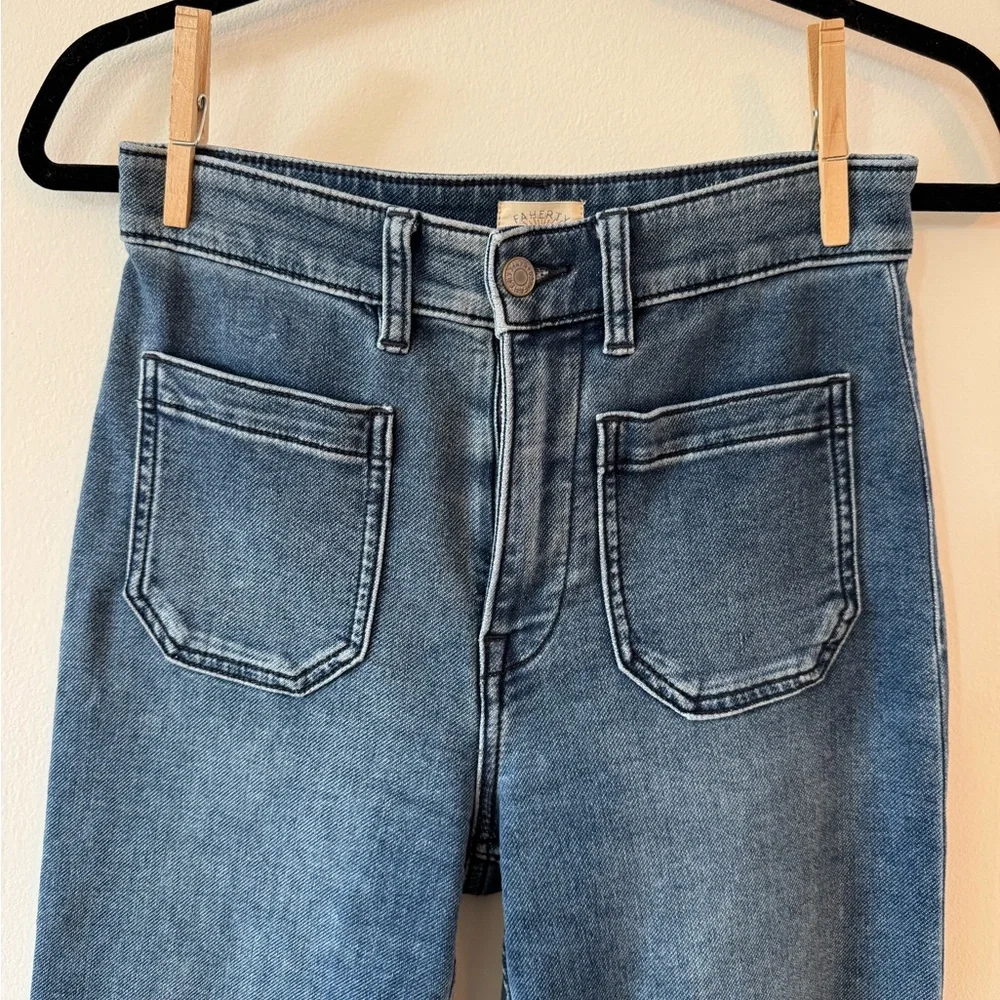 Fajerty High-Rise Straight Leg Women's Jeans in Light Blue 26 - Picture 5 of 9